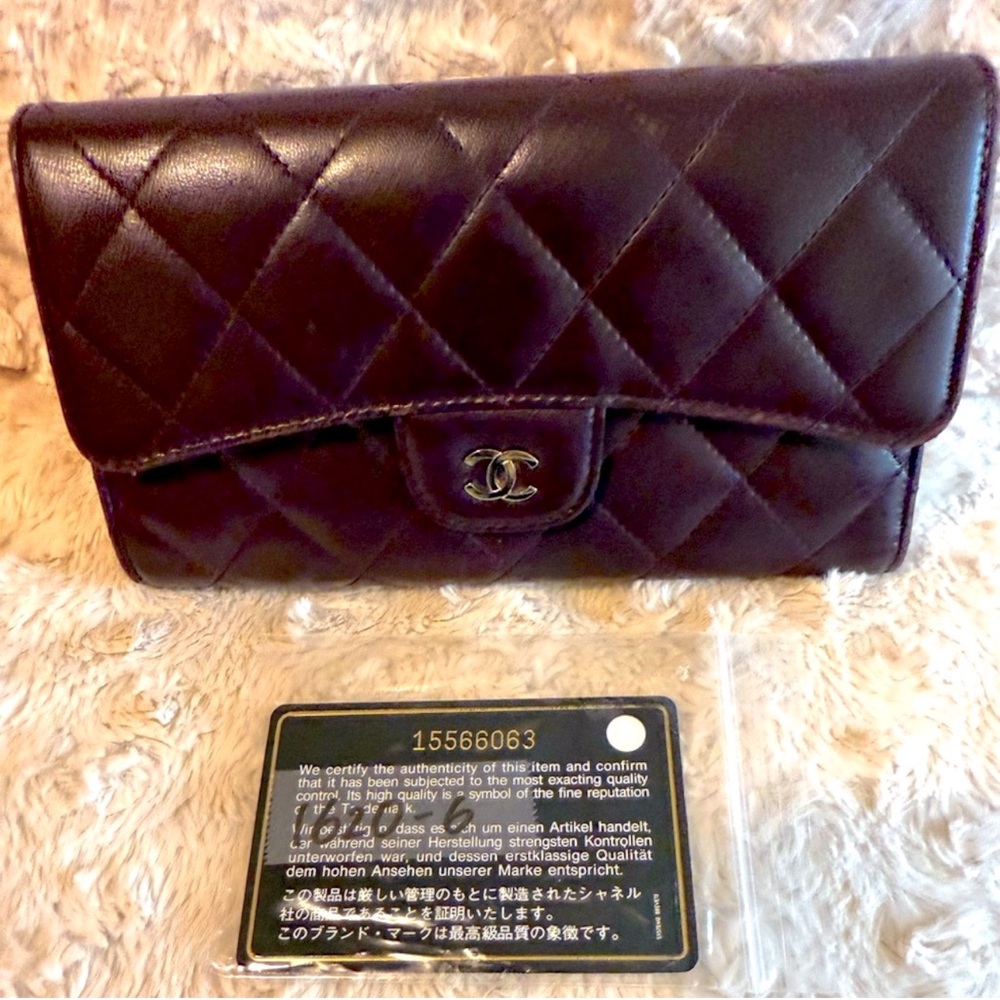 CHANEL Plum Purple Diamond Stitch Burgundy Flap Wallet - Vintage FULL INCLUSION - Picture 4 of 13
